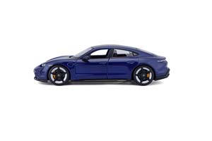 PORSCHE TAYCAN TURBO S 2021 DARK BLUE — фото 5