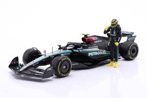 MERCEDES-AMG F1 W15 #44 FORMULA 1 2024 WITH FIGURE LEWIS HAMILTON / МЕРСЕДЕС-АМГ ФОРМУЛА-1 W15 ФИГУРКА ЛЬЮИС ХЭМИЛТОН