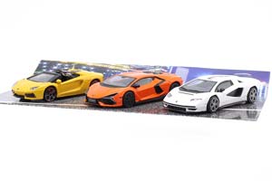 3-CAR SET LAMBORGHINI REVUELTO HYBRID / AVENTADOR ROADSTER / COUNTACH LPI 800-4 / НАБОР ИЗ 3 МОДЕЛЕЙ ЛАМБОРГИНИ РЕВУЕЛТО ГИБРИД АВЕНТАДОР РОДСТЕР КУНТАШ ЛПИ 800-4 ЖЕЛТЫЙ ОРАНЖЕВЫЙ БЕЛЫЙ