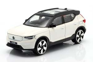 VOLVO EX40 YEAR 2026 WHITE / BLACK / ВОЛЬВО EX40 БЕЛЫЙ ЧЕРНЫЙ