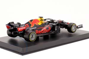 RED BULL RB16B MAX VERSTAPPEN #33 WORLD CHAMPION 2021 | RED BULL RB16B МАКС ФЕРСТАППЕН #33 ЧЕМПИОН МИРА 2021 (С БОКСОМ) — фото 2