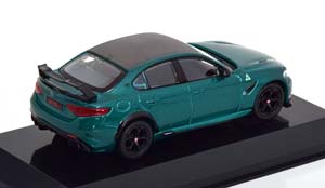 ALFA ROMEO GIULIA GTAM 2020 GREENMETALLIC — фото 2