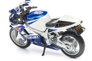 SUZUKI GSX-R750 / СУЗУКИ ГСХ-Р750 — фото 2
