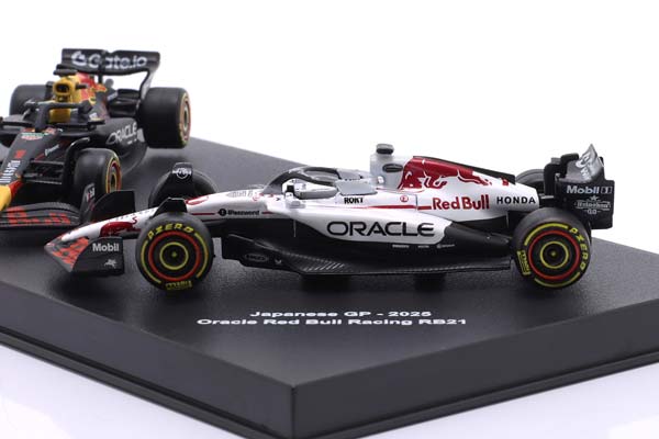 2-CAR SET RED BULL RB21 #1 FORMULA 1 2025 MAX VERSTAPPEN / НАБОР ИЗ 2 МОДЕЛЕЙ РЕД БУЛЛ RB21 ФОРМУЛА-1 МАКС ФЕРСТАППЕН КРАСНЫЙ — фото 4