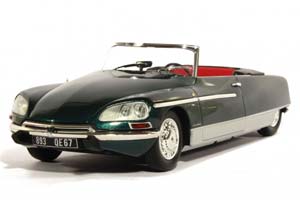 CITROEN DS 21 CHAPRON PALM BEACH 1968 GREEN (WITH WORKING LIGHTS)