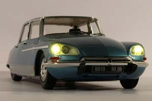 CITROEN DS 21 CHAPRON LORRAINE 1969 BLUE (WITH WORKING LIGHTS) — фото 12