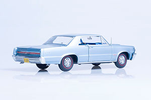 PONTIAC GTO 1964 LIGHT BLUE METALLIC — фото 2