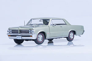 PONTIAC GTO 1964 LIGHT GREEN METALLIC — фото 4