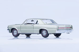 PONTIAC GTO 1964 LIGHT GREEN METALLIC — фото 6