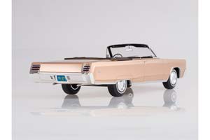 CHRYSLER NEWPORT CONVERTIBLE 1967 METALLIC-BEIGE — фото 2