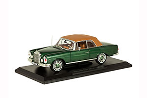 MERCEDES-BENZ 280SE 3.5 (W111) CABRIOLET 1969 GREEN METALLIC — фото 12