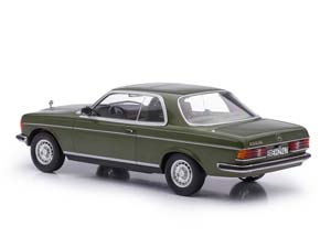 MERCEDES 280CE C123 COUPE 1980 DARK GREEN METALLIC — фото 4