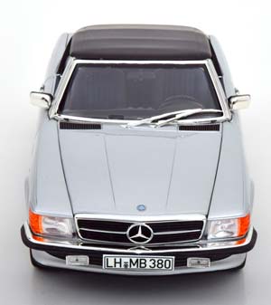 MERCEDES W107 380SL R107 1985 SILVER / МЕРСЕДЕС 380СЛ СЕРЕБРИСТЫЙ — фото 4