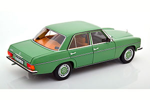 MERCEDES W115 200 1973 GREEN — фото 2