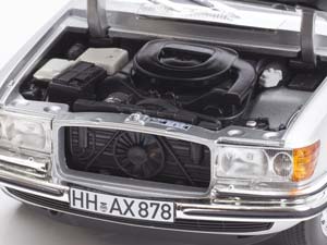MERCEDES-BENZ 450 SEL 6.9 W116 1976 SILVER — фото 17