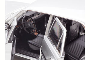 MERCEDES-BENZ 450 SEL 6.9 W116 1976 SILVER — фото 4