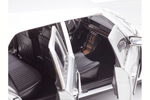MERCEDES-BENZ 450 SEL 6.9 W116 1976 SILVER — фото 5