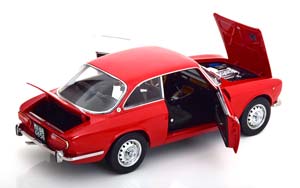 ALFA ROMEO 2000 GTV 1973 RED — фото 4