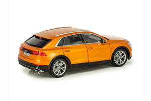 AUDI Q8 4Х4 2018 DRAGON ORANGE METALLIC — фото 2
