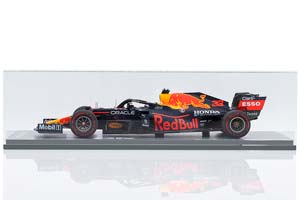 RED BULL RB16B WINNER GP ABU DHABI (WORLD CHAMPION VERSTAPPEN) 2021 ГОДА / РЕД БУЛЛ РБ16 (МАКС ФЕРСТАППЕН ЧЕМПИОН МИРА) БОКС В КОМПЛЕКТЕ — фото 6