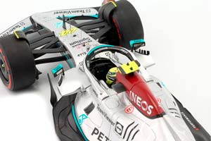 MERCEDES-AMG W13 E PETRONAS F1 3° GP BAHRAIN SAKHIR 2022 LEWIS HAMILTON / MERCEDES-AMG W13 E PETRONAS F1 3° ГРАН-ПРИ БАХРЕЙНА САХИР 2022 ЛЬЮИС ХЭМИЛТОН — фото 5