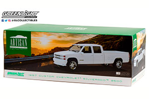 CHEVROLET 3500 CREW CAB SILVERADO 1997 OLYMPIC WHITE — фото 4