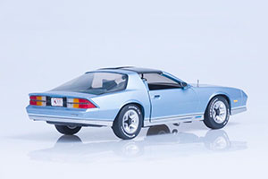CHEVROLET CAMARO 1982 LIGHT BLUE — фото 2