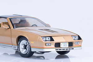 CHEVROLET CAMARO 1982 GOLDEN — фото 11