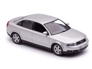 AUDI A4 B6 2000 СЕРЕБРИСТЫЙ — фото 6