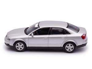 AUDI A4 B6 2000 СЕРЕБРИСТЫЙ — фото 2