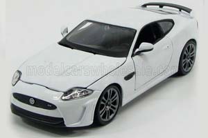 JAGUAR XKR-S (2011), WHITE