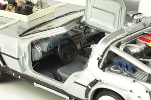 DELOREAN DMC-12 BACK TO THE FUTURE PART 1-3 1985-90 / ДЕЛОРЕАН ДМС-12 НАБОР ИЗ 3-Х МАШИН (ИЗ КИНОФИЛЬМА НАЗАД В БУДУЩЕЕ) — фото 11