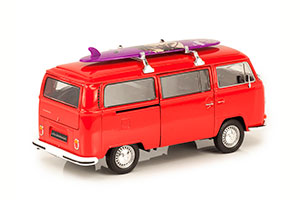VW VOLKSWAGEN BUS T2 1972 RED WITH SURF BOARD — фото 2