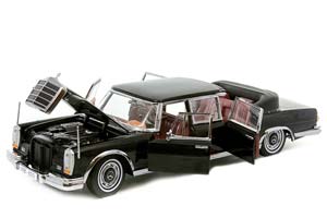 MERCEDES W100 600 PULLMAN LIMO LANDAULET 1966 BLACK — фото 3