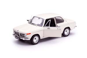 BMW 2002 TI БЕЖЕВЫЙ — фото 3