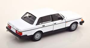 VOLVO 240 GL SALOON WHITE — фото 2