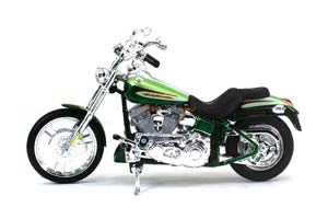 HARLEY-DAVIDSON FXSTDSE CVO 2004 GREEN METALLIC — фото 3