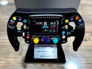 STEERING WHEEL MERCEDES AMG PETRONAS F1 TEAM W11 EQ PERFOMANCE LEWIS HAMILTON 2020 WORLD CHAMPION / РУЛЬ МЕРСЕДЕС-AMG PETRONAS ФОРМУЛА-1 КОМАНДА W11 EQ PERFORMANCE ЛЬЮИС ХЭМИЛТОН ЧЕМПИОН МИРА — фото 9