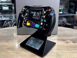 STEERING WHEEL MERCEDES AMG PETRONAS F1 TEAM W11 EQ PERFOMANCE LEWIS HAMILTON 2020 WORLD CHAMPION / РУЛЬ МЕРСЕДЕС-AMG PETRONAS ФОРМУЛА-1 КОМАНДА W11 EQ PERFORMANCE ЛЬЮИС ХЭМИЛТОН ЧЕМПИОН МИРА — фото 2