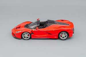FERRARI LAFERRARI APERTA КРАСНЫЙ — фото 3