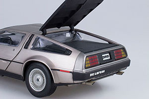 DELOREAN DMC COUPE 1981 STEEL SILVER — фото 10