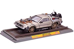 DELOREAN DMC 12 TIME MACHINE BACK TO THE FUTURE PART 3 1990 / ДЕЛОРЕАН ДМС-12 (ИЗ ФИЛЬМА НАЗАД В БУДУЩЕЕ 3)  НА РЕЛЬСАХ — фото 16