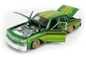 CHEVROLET CAPRICE LOWRIDER 1987 GREEN / ШЕВРОЛЕ КАПРИС ЛОУРАЙДЕР — фото 3