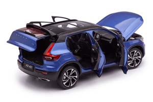 VOLVO XC40 2018 BURSTING BLUE (СИНИЙ МЕТАЛЛИК) — фото 4