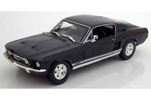 FORD MUSTANG GTA FASTBACK 1967 BLACK WHITE