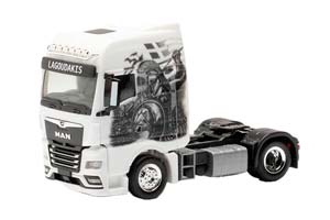 MAN TGX GX СЕДЕЛЬНЫЙ ТЯГАЧ БЕЛЫЙ С ГРАФФИТИ (ДЛИНА МОДЕЛИ 3-5 СМ)