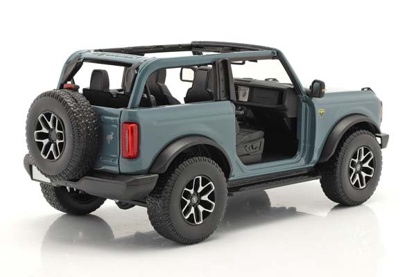 FORD BRONCO BADLANDS 2022 GREY/BLUE / ФОРД БРОНКО СЕРЫЙ — фото 2