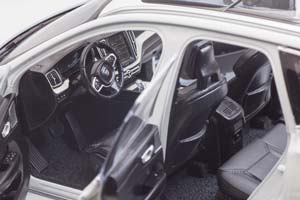VOLVO XC60 RECHARGE 2017 БЕЛЫЙ — фото 4