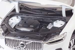 VOLVO XC60 RECHARGE 2017 БЕЛЫЙ — фото 8
