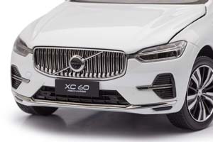 VOLVO XC60 RECHARGE 2017 БЕЛЫЙ — фото 10
